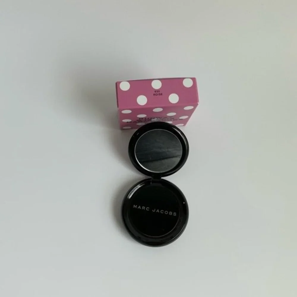 Marc Jacobs RO!SE O!MEGA Gel Powder Eyeshadow